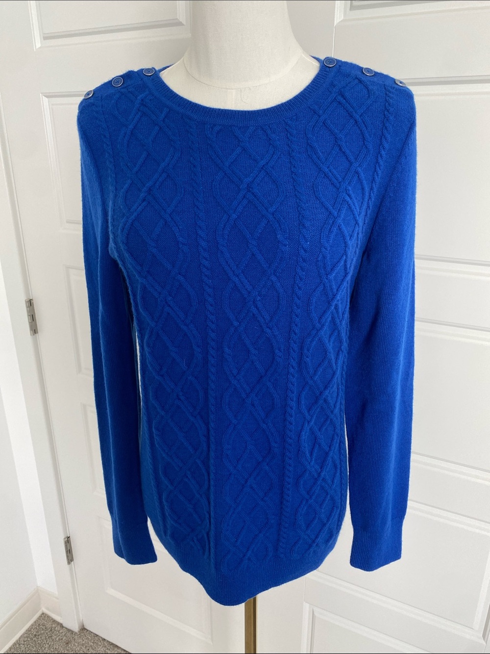 NWT Talbots Blue Lambswool Cable Knit Sweater Size S Shoulder Buttons